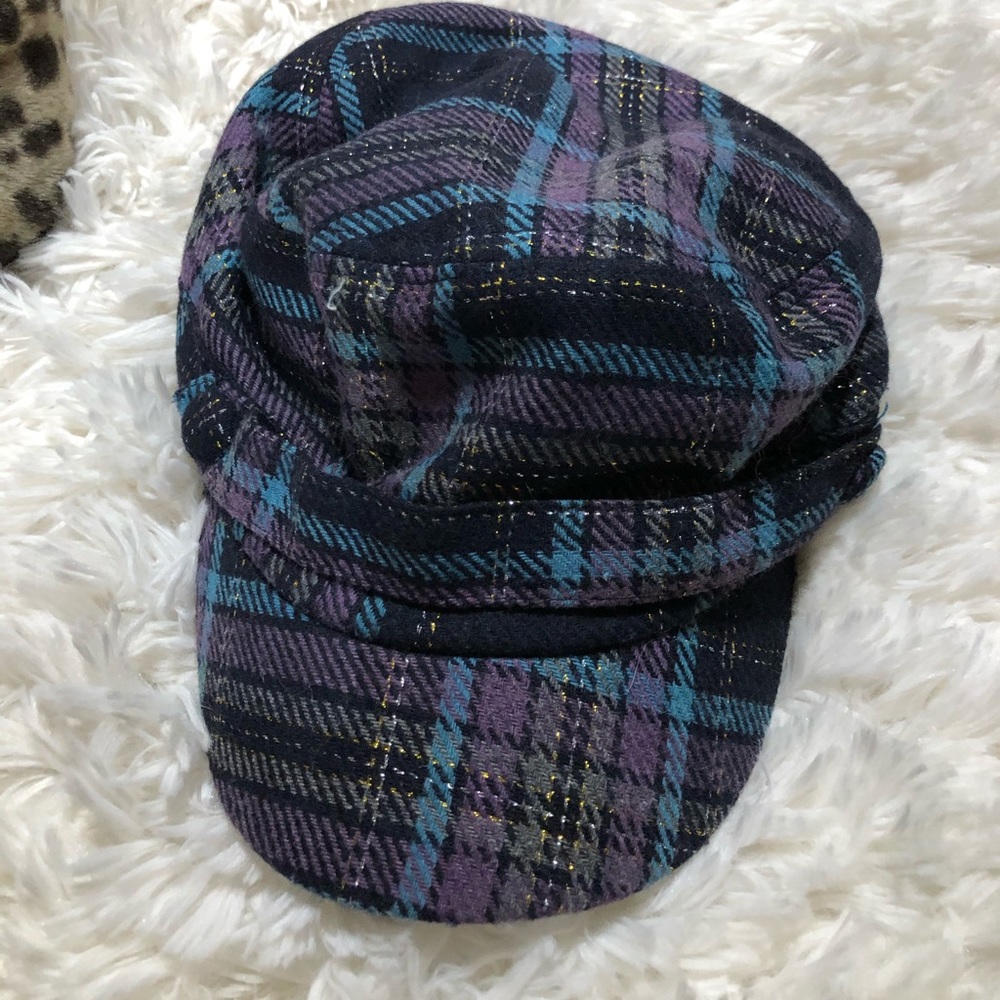3 for $15 Hat with purple & blue and a gold sparkly thread in there too! Sale❤️